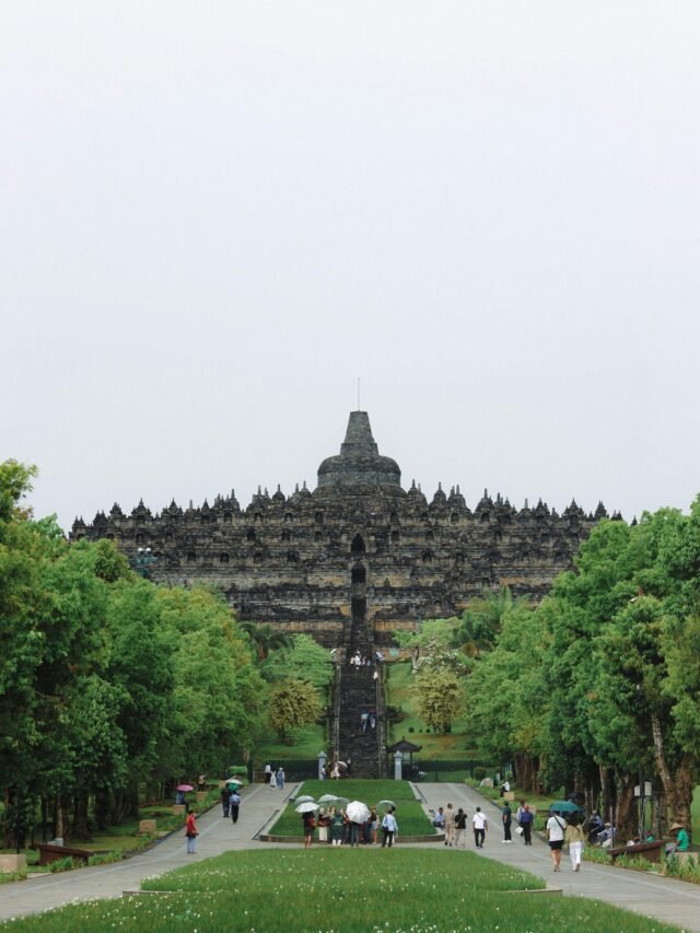 Top 7 Things to Know About Borobudur